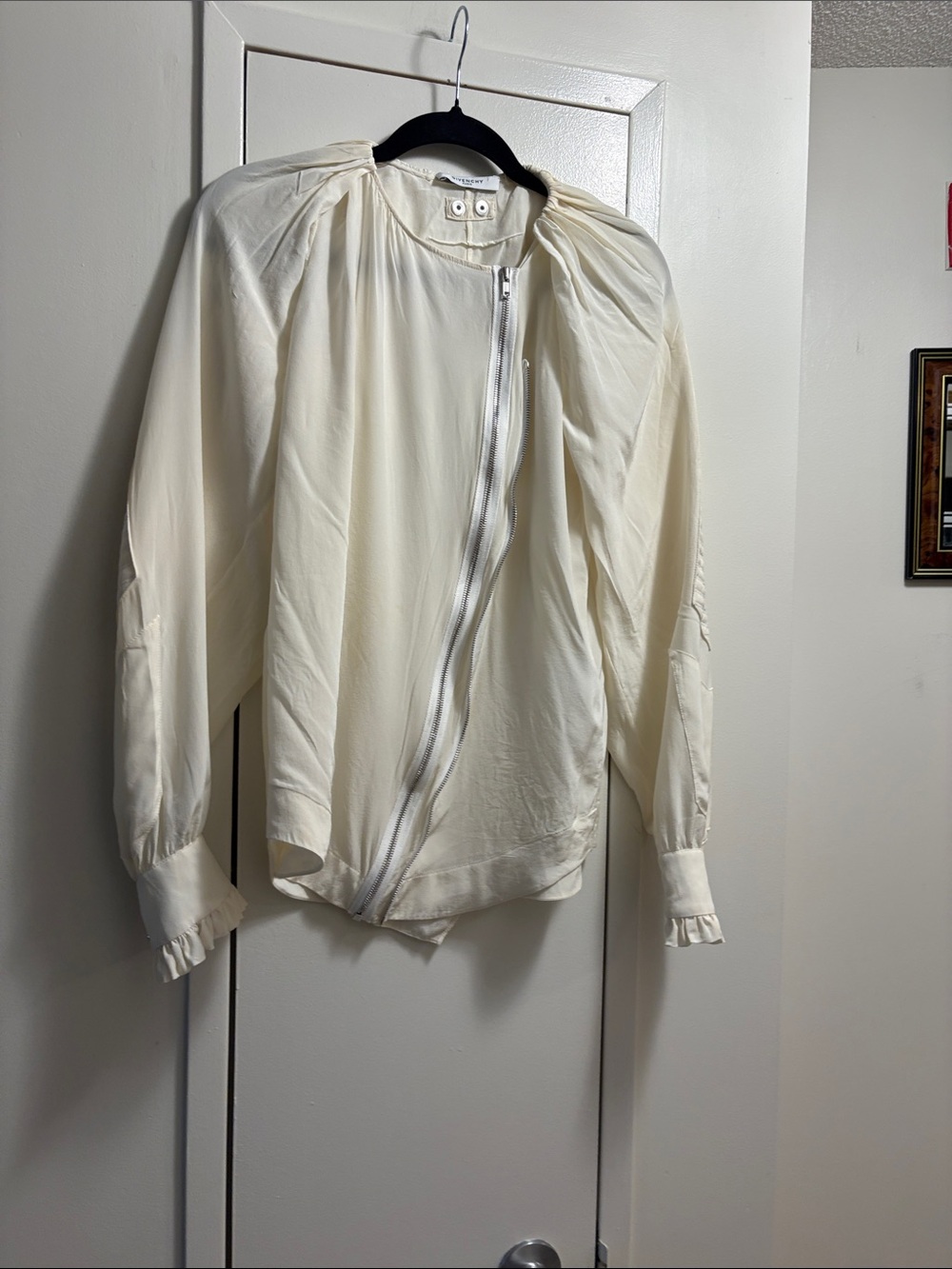 Cream Zip-Front Lightweight Blouse